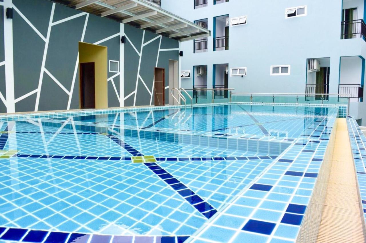 Morakot Twin Chumphon Hotel Exterior photo